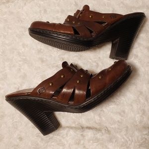 BORN brown leather mules slip on slides size 7